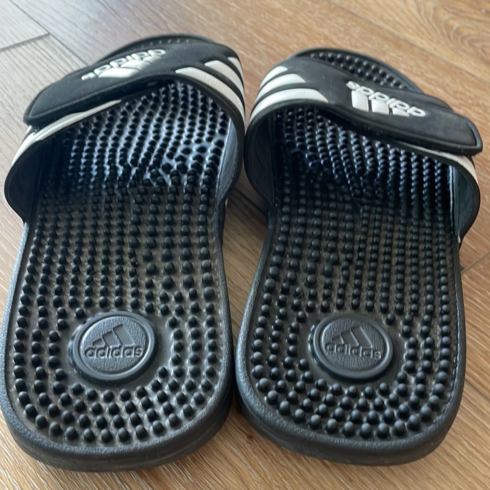 Adidas slides - Picture 2 of 5